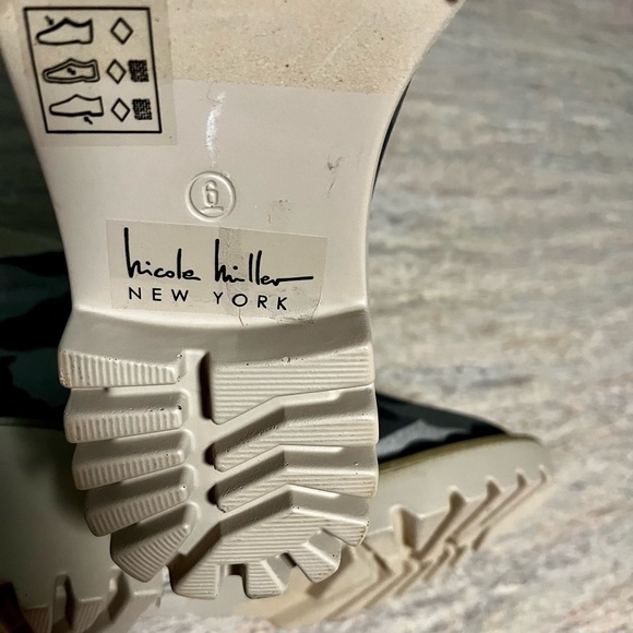NWOB Nicole Miller Camo ankle boots - Picture 15 of 16